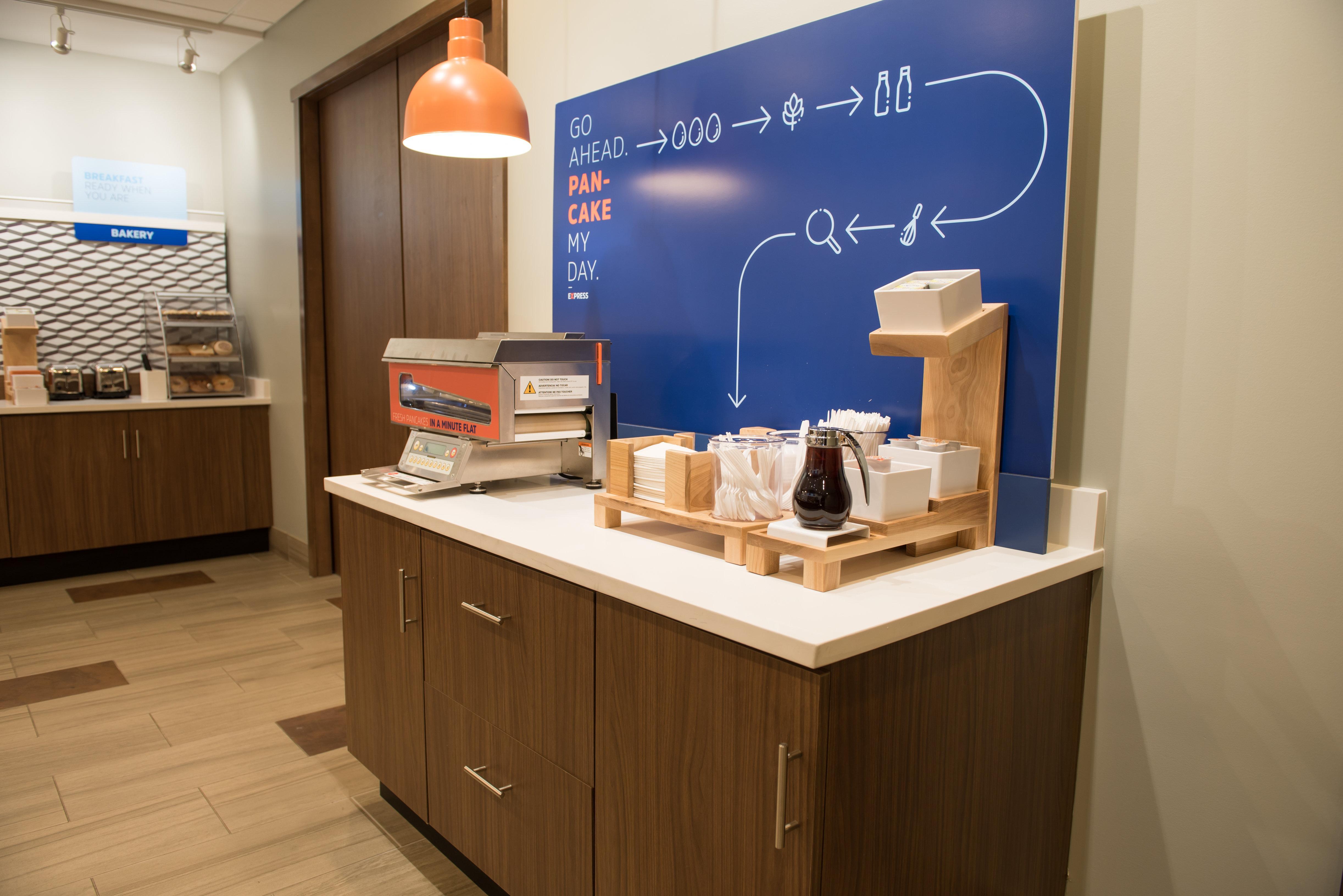 Holiday Inn Express & Suites - Fort Wayne North By Ihg Sunnybrook Acres Εξωτερικό φωτογραφία